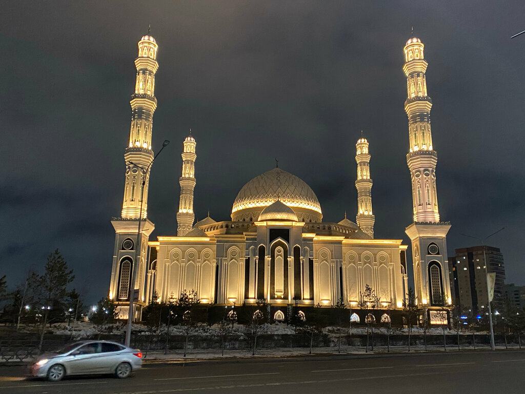 Hazrat Sultan Mosque Tour